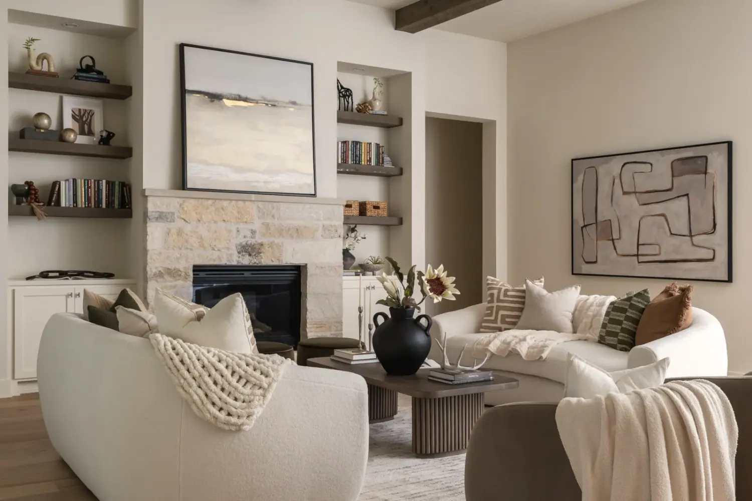 Eocene Horseshoe Bay — Concierge Furnishing interior design project